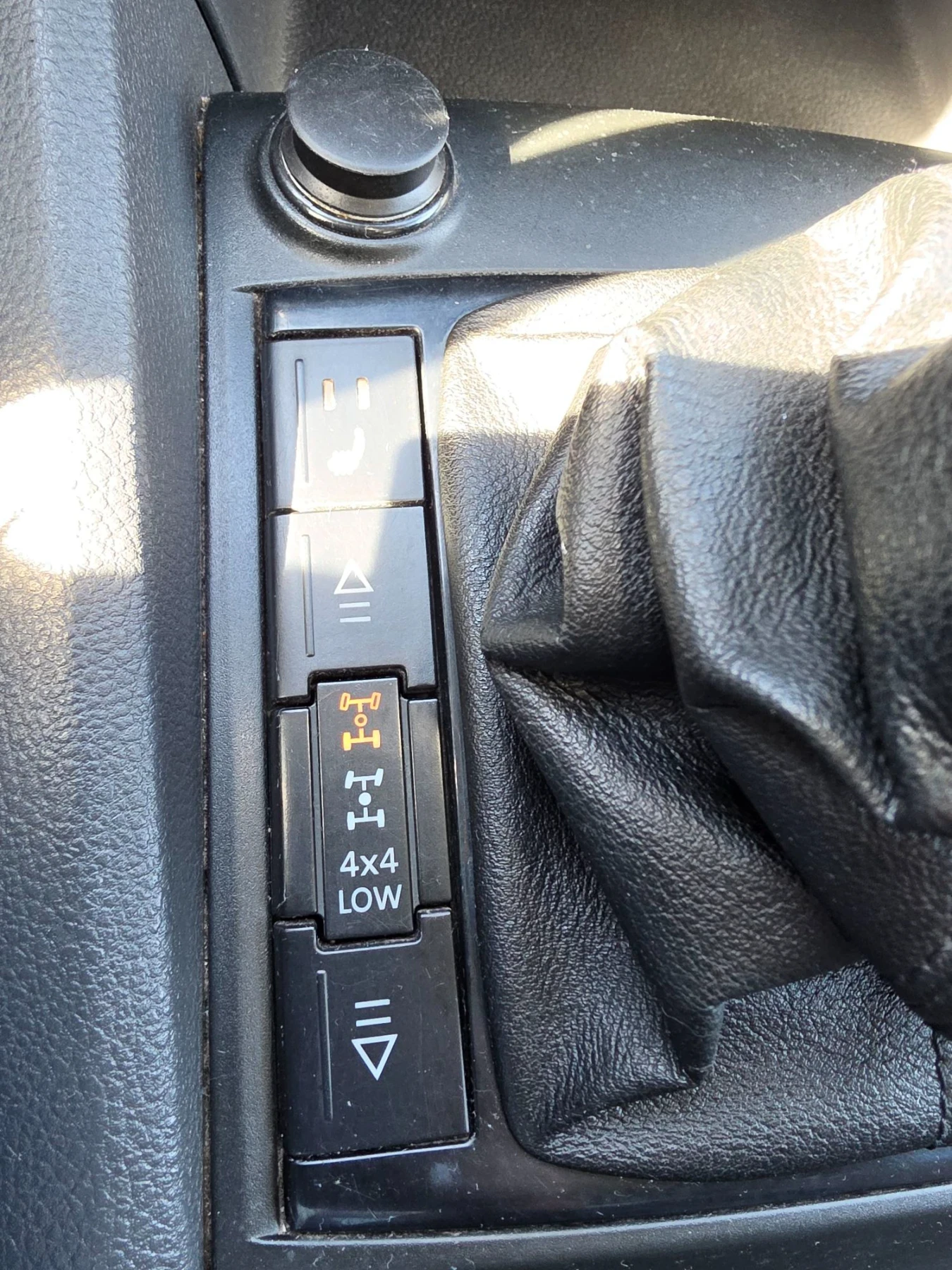 VW Amarok 2.0, 163к.с., снимка 15 - Автомобили и джипове - 56580362