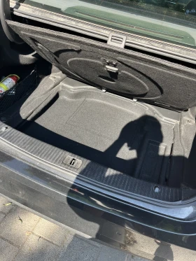 Mercedes-Benz E 250 4 Matic, снимка 10