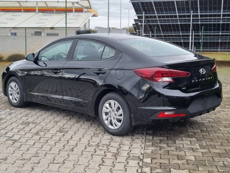 Hyundai Elantra 2.0 бензин 150к.с., снимка 10 - Автомобили и джипове - 40496927