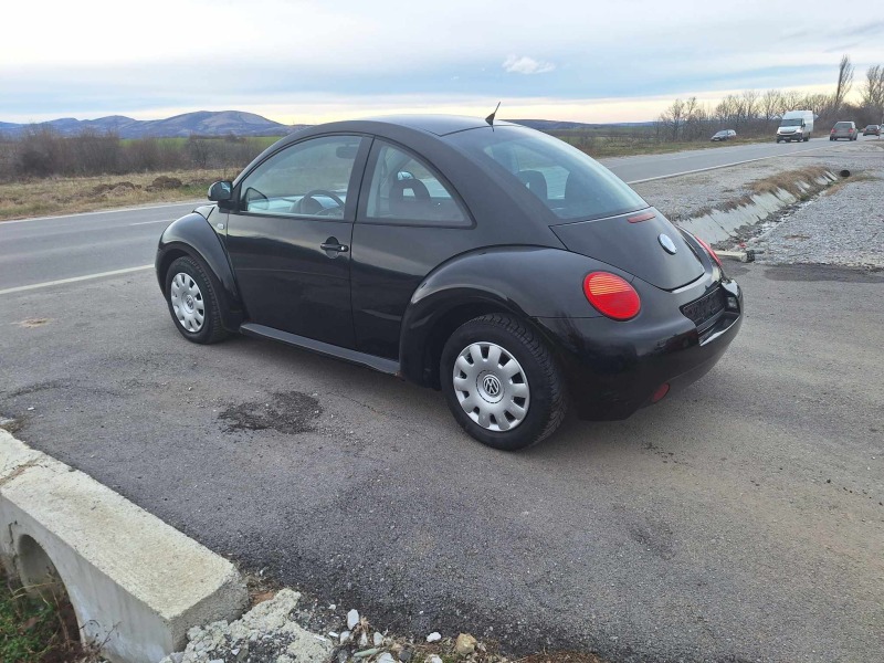 VW New beetle 2.0i клима, снимка 1 - Автомобили и джипове - 46384018