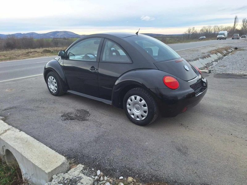 VW New beetle 2.0i клима, снимка 1 - Автомобили и джипове - 47282289