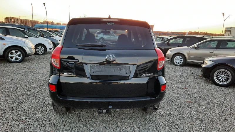 Toyota Rav4 2.0i Vvt-i * Crossover * CH, снимка 4 - Автомобили и джипове - 45879258