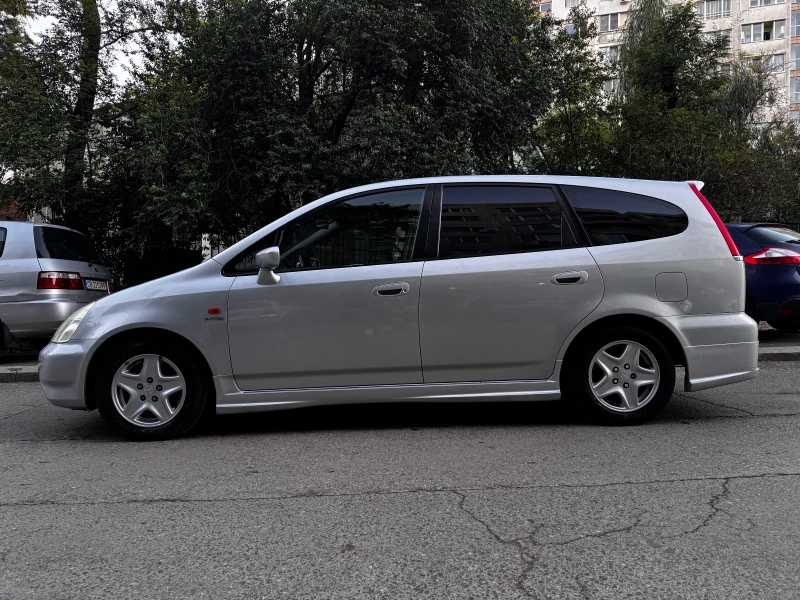 Honda Stream I-VTEC, снимка 4 - Автомобили и джипове - 47445351