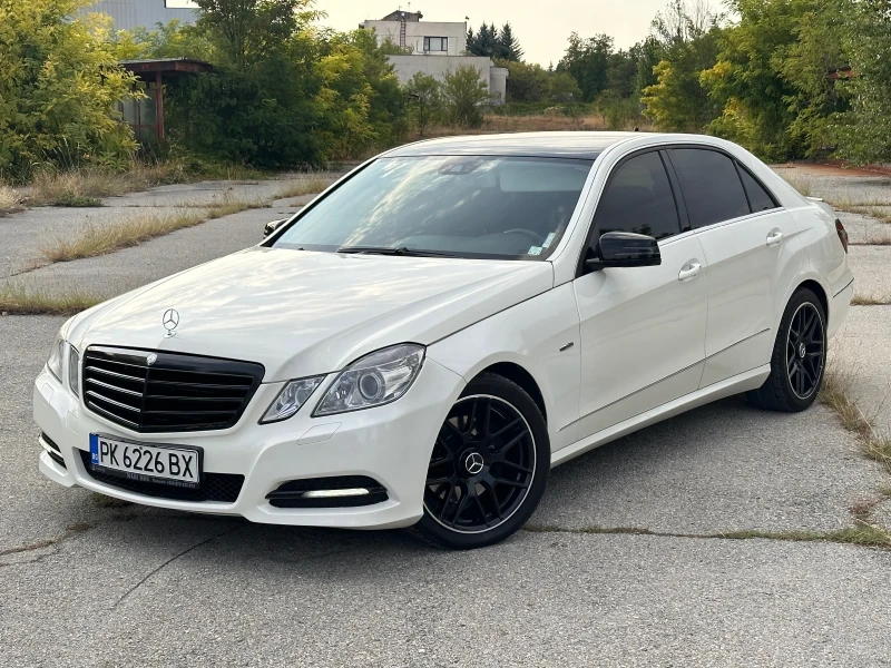 Mercedes-Benz E 300, снимка 2 - Автомобили и джипове - 47953581