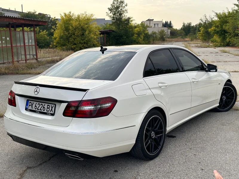 Mercedes-Benz E 300, снимка 6 - Автомобили и джипове - 47953581