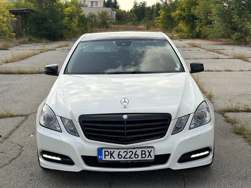 Mercedes-Benz E 300, снимка 1 - Автомобили и джипове - 47953581