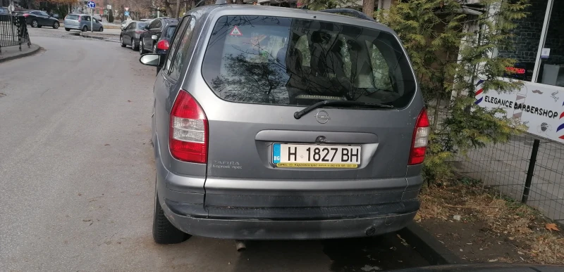 Opel Zafira, снимка 4 - Автомобили и джипове - 48909539