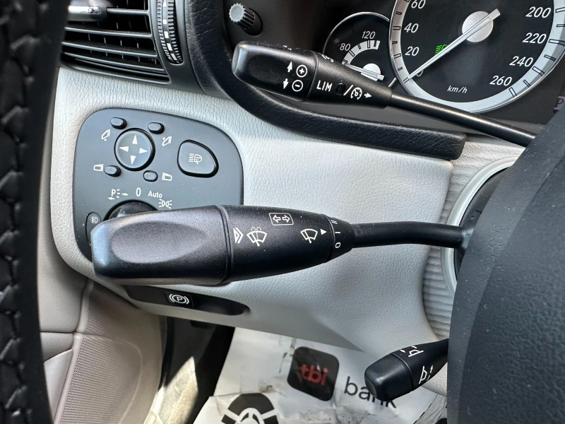 Mercedes-Benz CLC 180 Бензин/Автомат, снимка 15 - Автомобили и джипове - 49929069