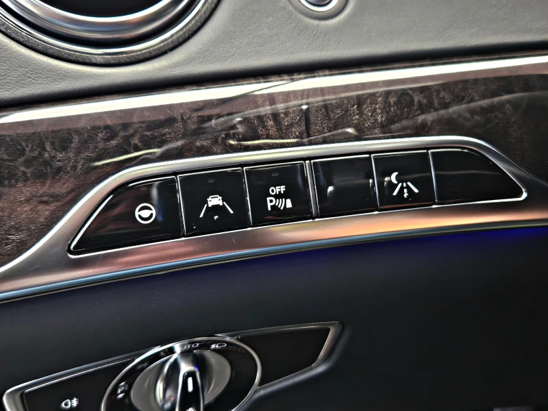 Mercedes-Benz S 500 ! L/AMG/TVx3/DISTR/PANO/ВАКУУМ/ОБДУХ/МАСАЖ/LIZI, снимка 13 - Автомобили и джипове - 50107780