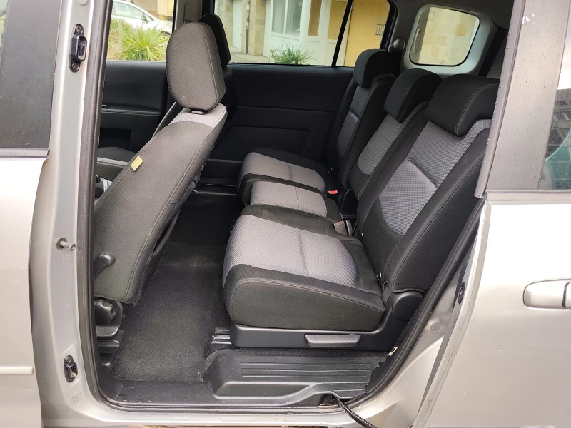 Mazda 5 2.0 CRDI 6СК * КЛИМАТРОНИК* !ТОП!!, снимка 10 - Автомобили и джипове - 53245118