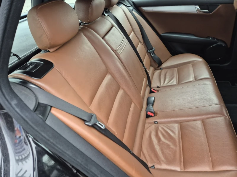 Mercedes-Benz C 200 2.2 CDI, снимка 11 - Автомобили и джипове - 52007810