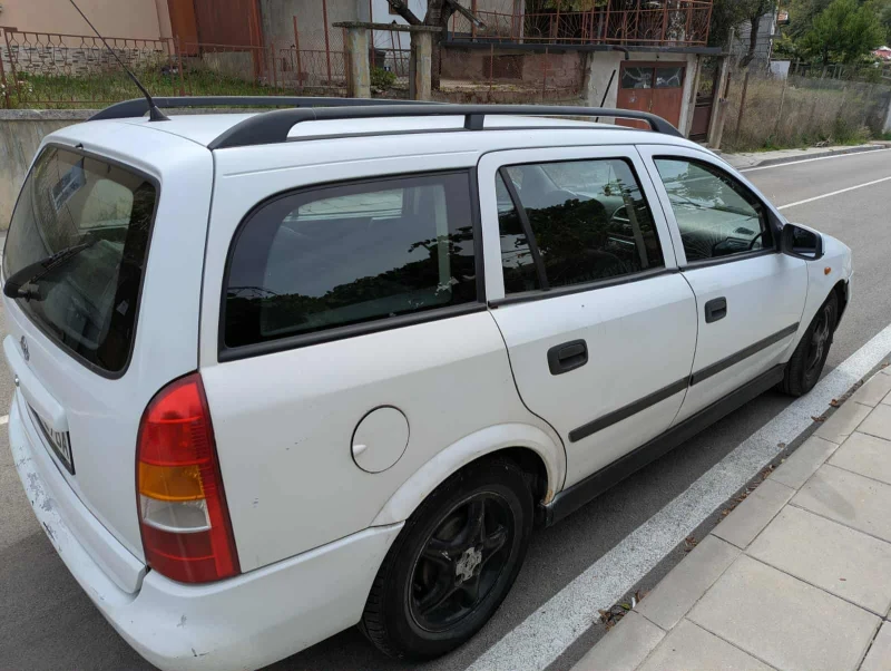 Opel Astra, снимка 3 - Автомобили и джипове - 52908172