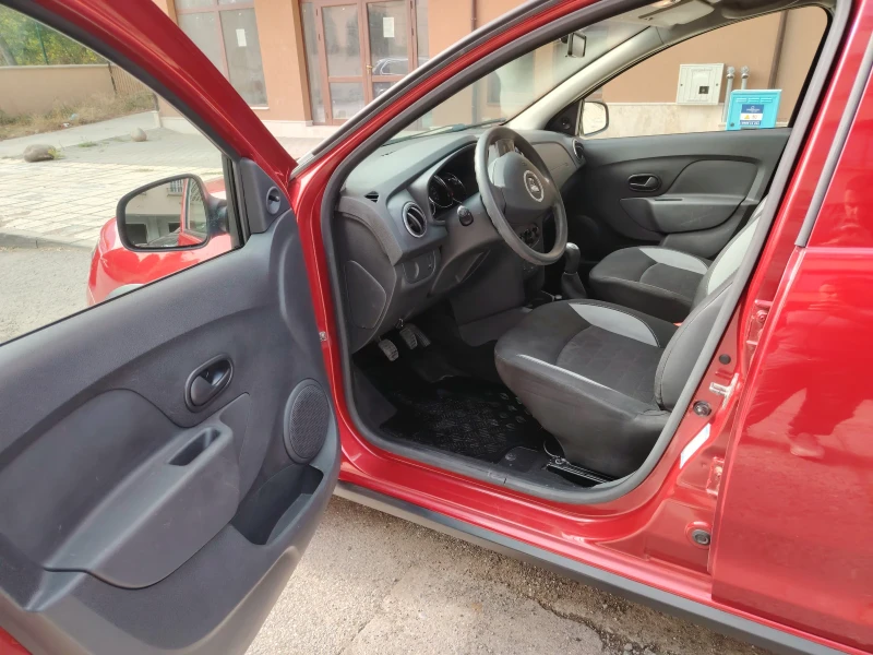 Dacia Sandero Stepway, снимка 15 - Автомобили и джипове - 52494285