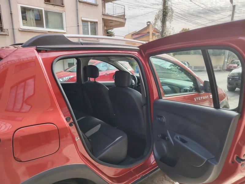 Dacia Sandero Stepway, снимка 7 - Автомобили и джипове - 52494285