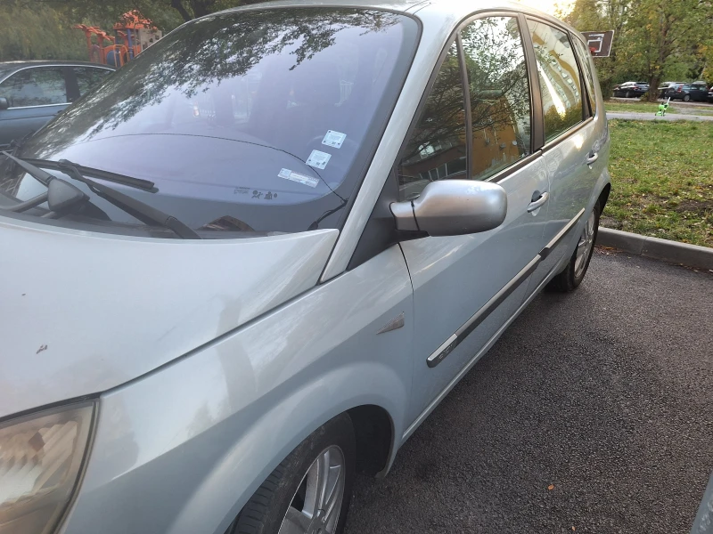 Renault Scenic 2, снимка 4 - Автомобили и джипове - 52605406