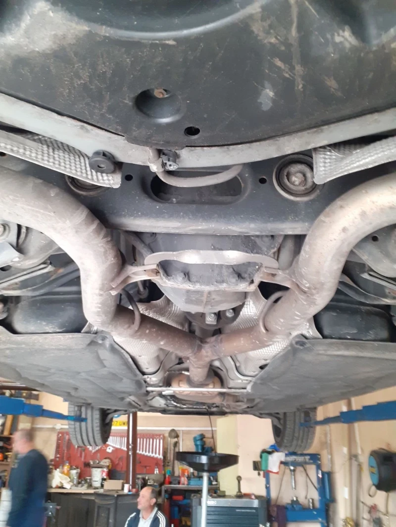 Mercedes-Benz E 350 FACE ПОДГРЕВ КАМЕРА ТОП СЪСТОЯНИЕ, снимка 15 - Автомобили и джипове - 52748234