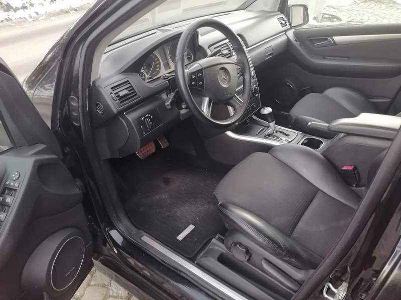 Mercedes-Benz B 200 Autotronic, снимка 9 - Автомобили и джипове - 52999149