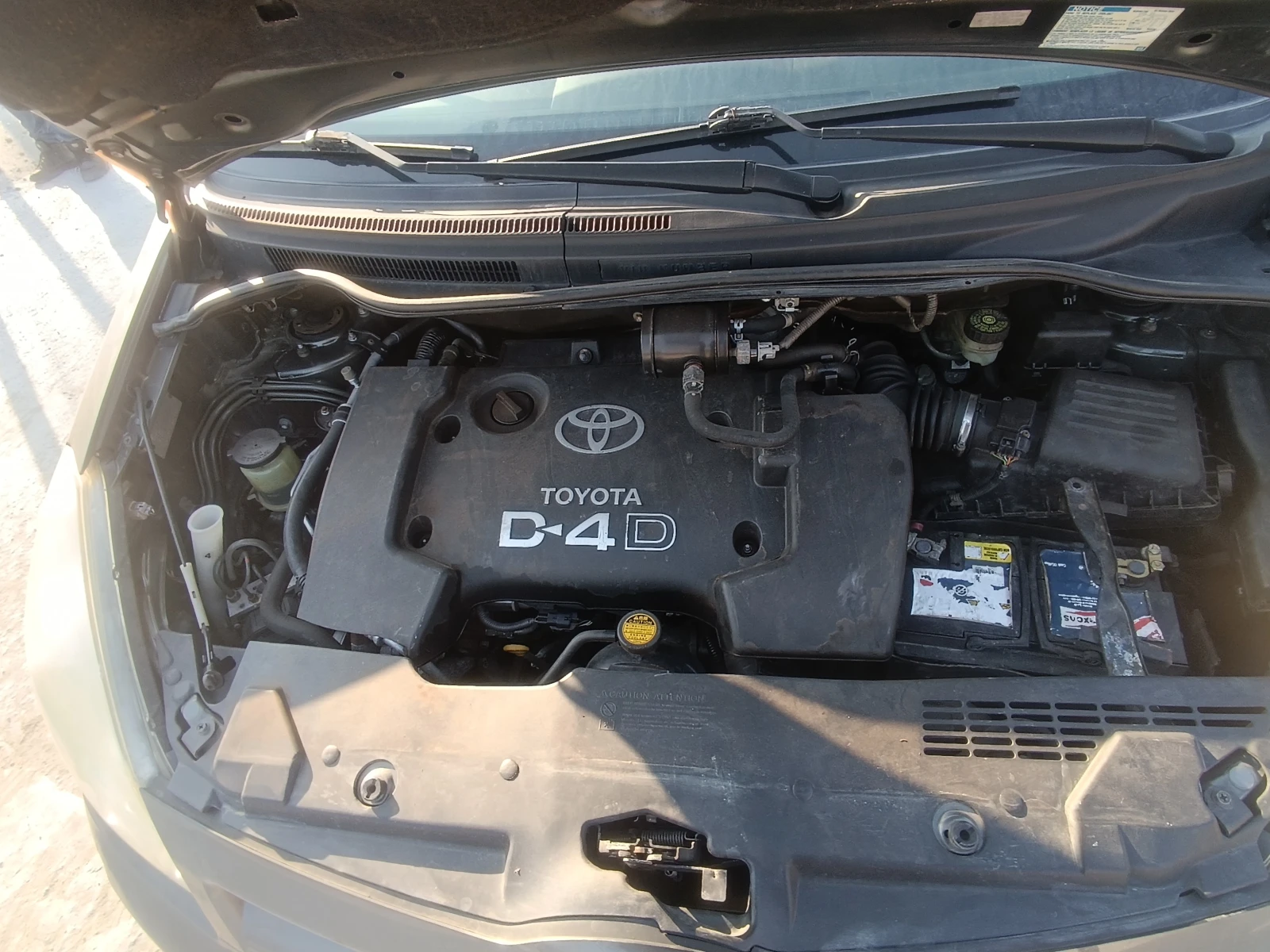 Toyota Corolla verso 2.0D4D | Mobile.bg — изображение 14