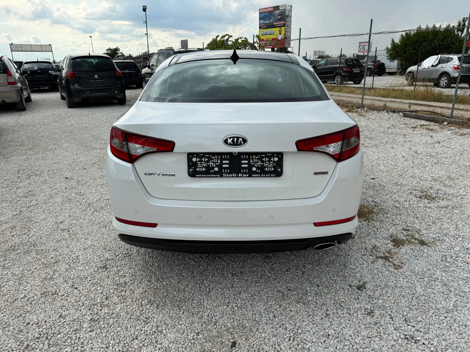 Kia Optima 1.7CRDI-NAVI-KAMERA-XENON-LED-KOJA-OBDUHVANE-PODGR - изображение 6