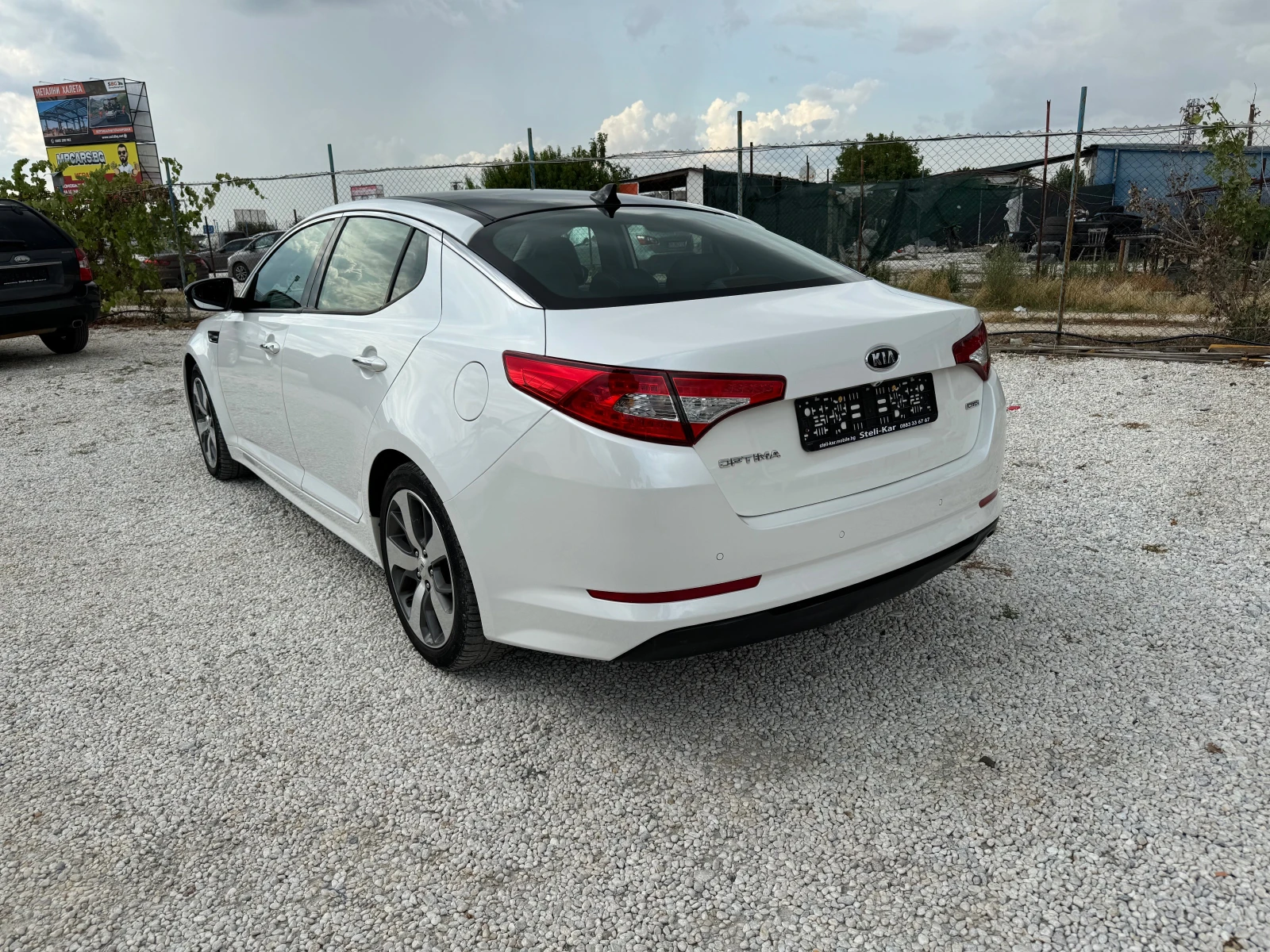 Kia Optima 1.7CRDI-NAVI-KAMERA-XENON-LED-KOJA-OBDUHVANE-PODGR - изображение 3