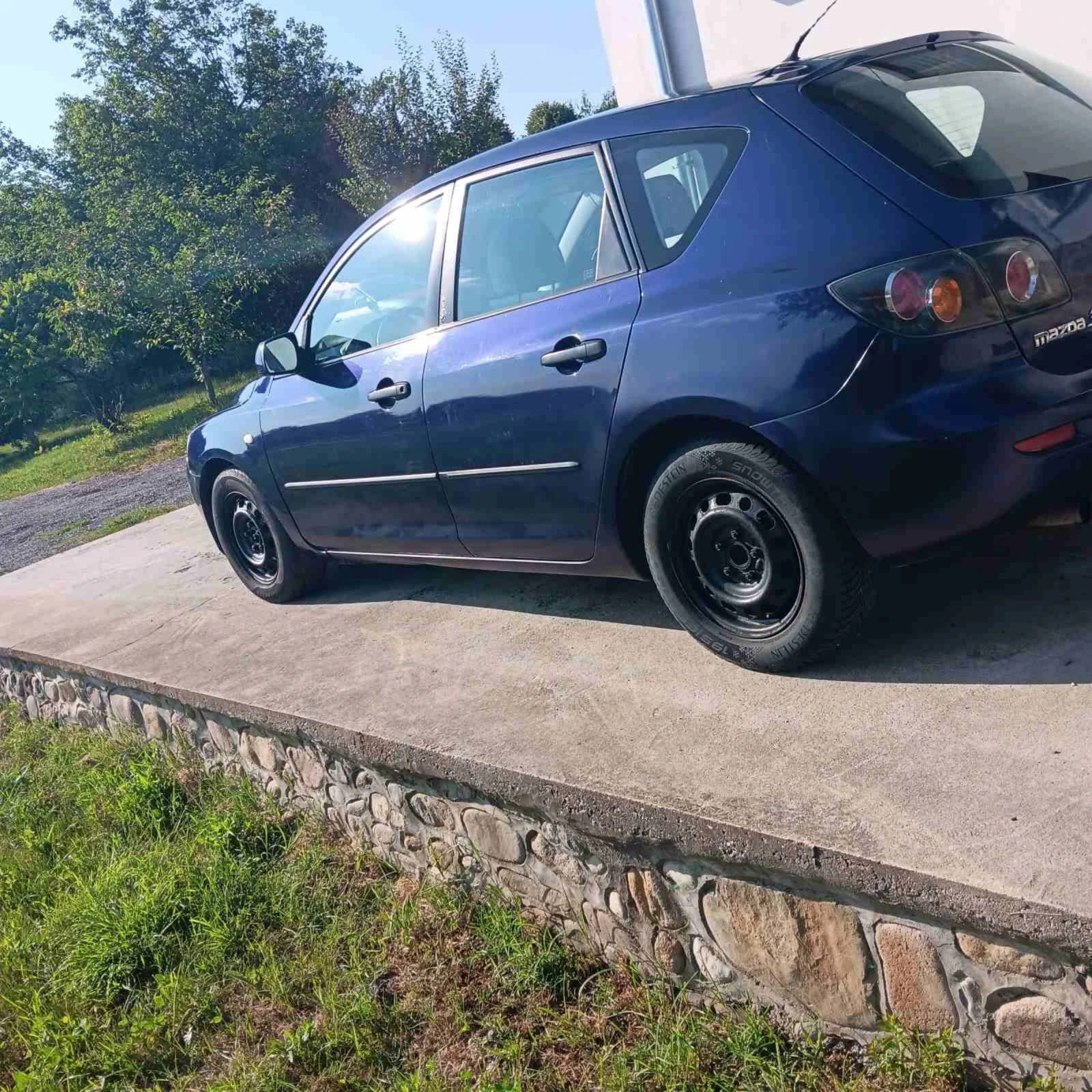 Mazda 3 Колата има климатик - изображение 7