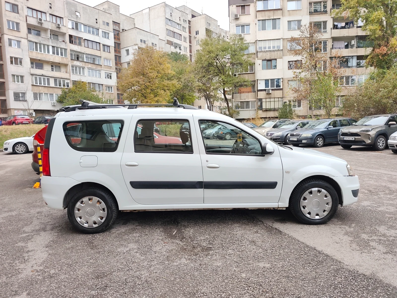 Dacia Logan 1.5 DCI А/С!   !ТОП!!, снимка 6 - Автомобили и джипове - 56637003