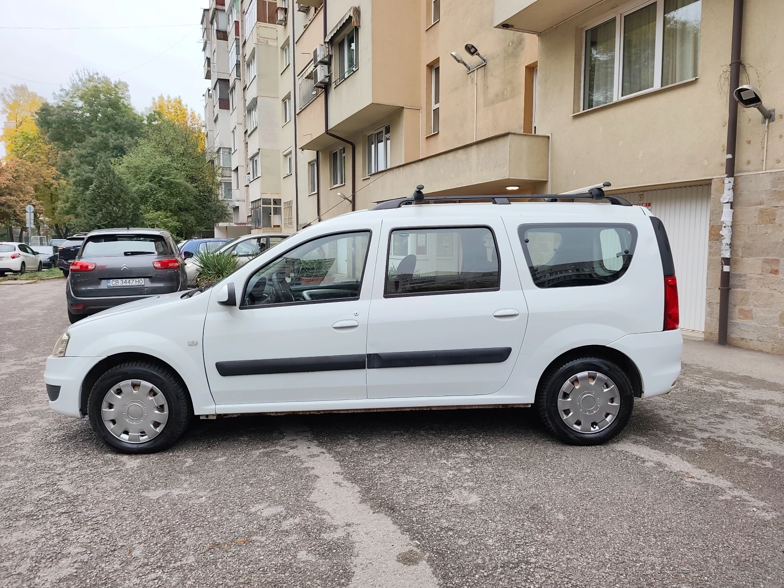 Dacia Logan 1.5 DCI А/С!   !ТОП!!, снимка 2 - Автомобили и джипове - 56637003