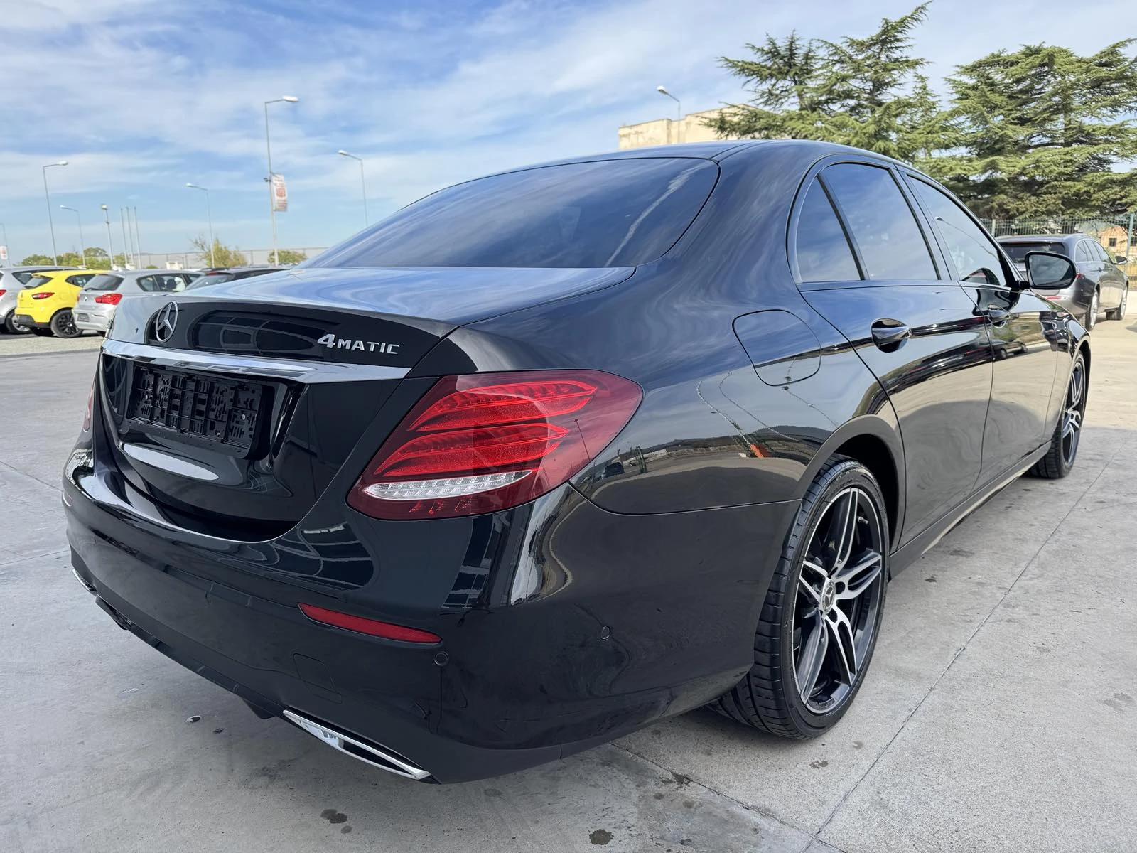Mercedes-Benz E 220 d* 194ps* 4M* AMG Line* Night* 9G* Burm* 360* LED* - изображение 5