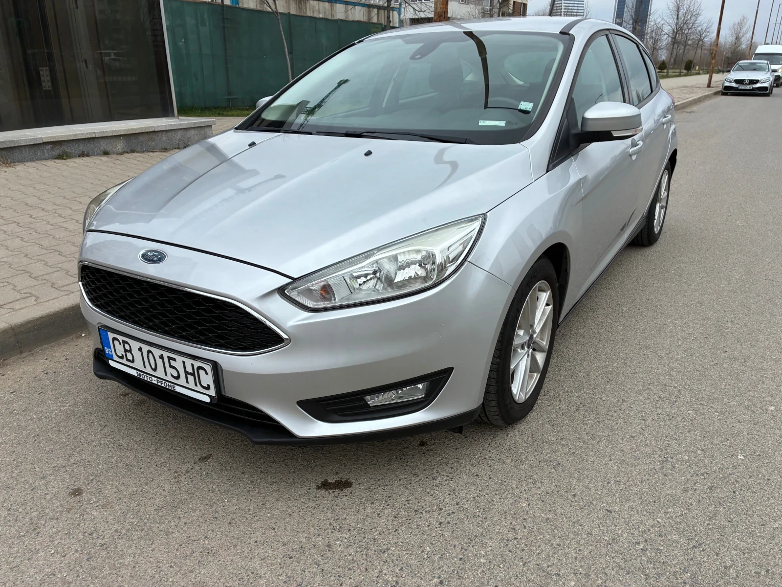 Ford Focus 1.0 EcoBoost, снимка 8 - Автомобили и джипове - 51627834