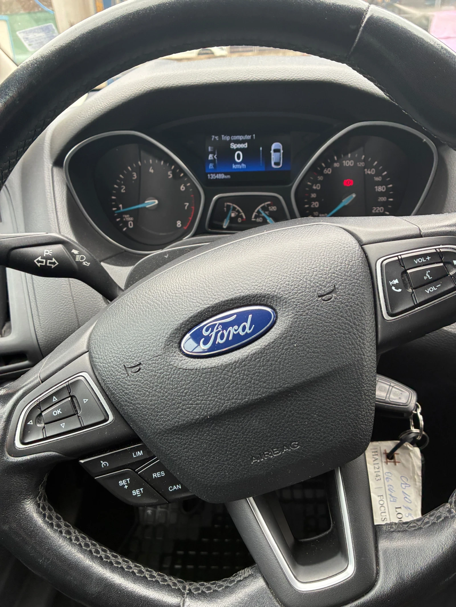 Ford Focus 1.0 EcoBoost, снимка 11 - Автомобили и джипове - 51627834