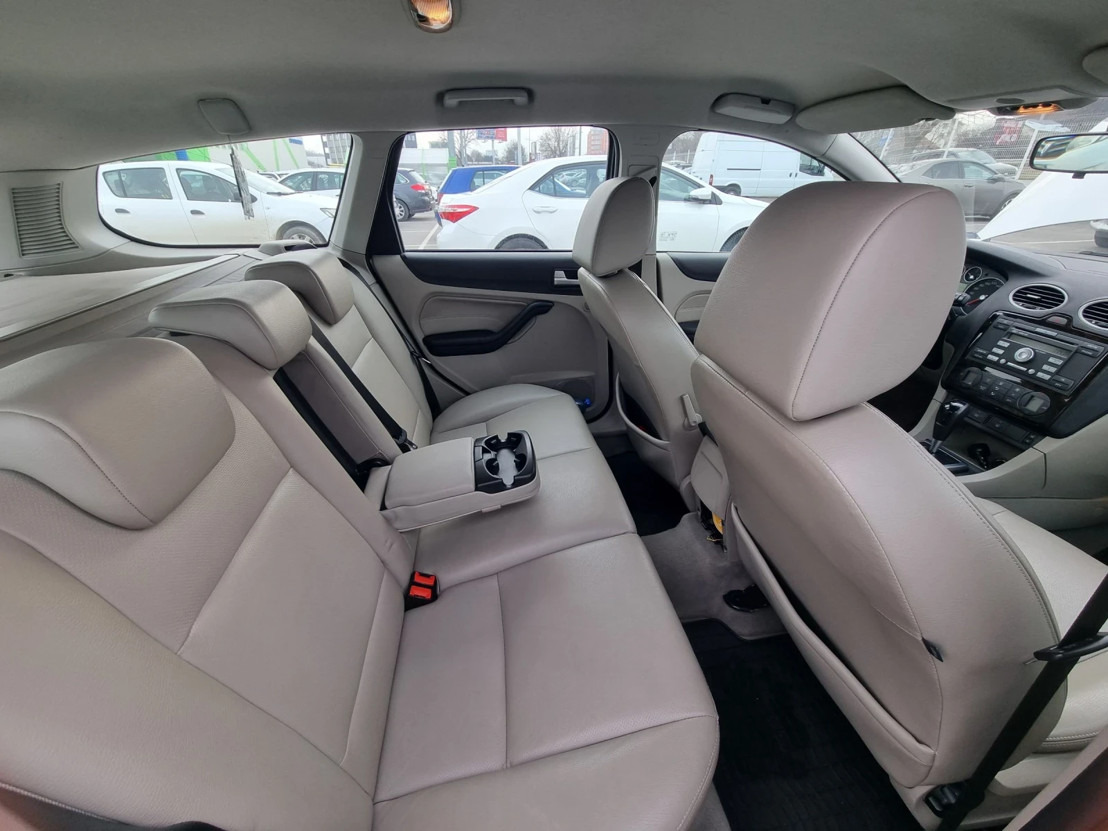 Ford Focus 2.0 - изображение 9