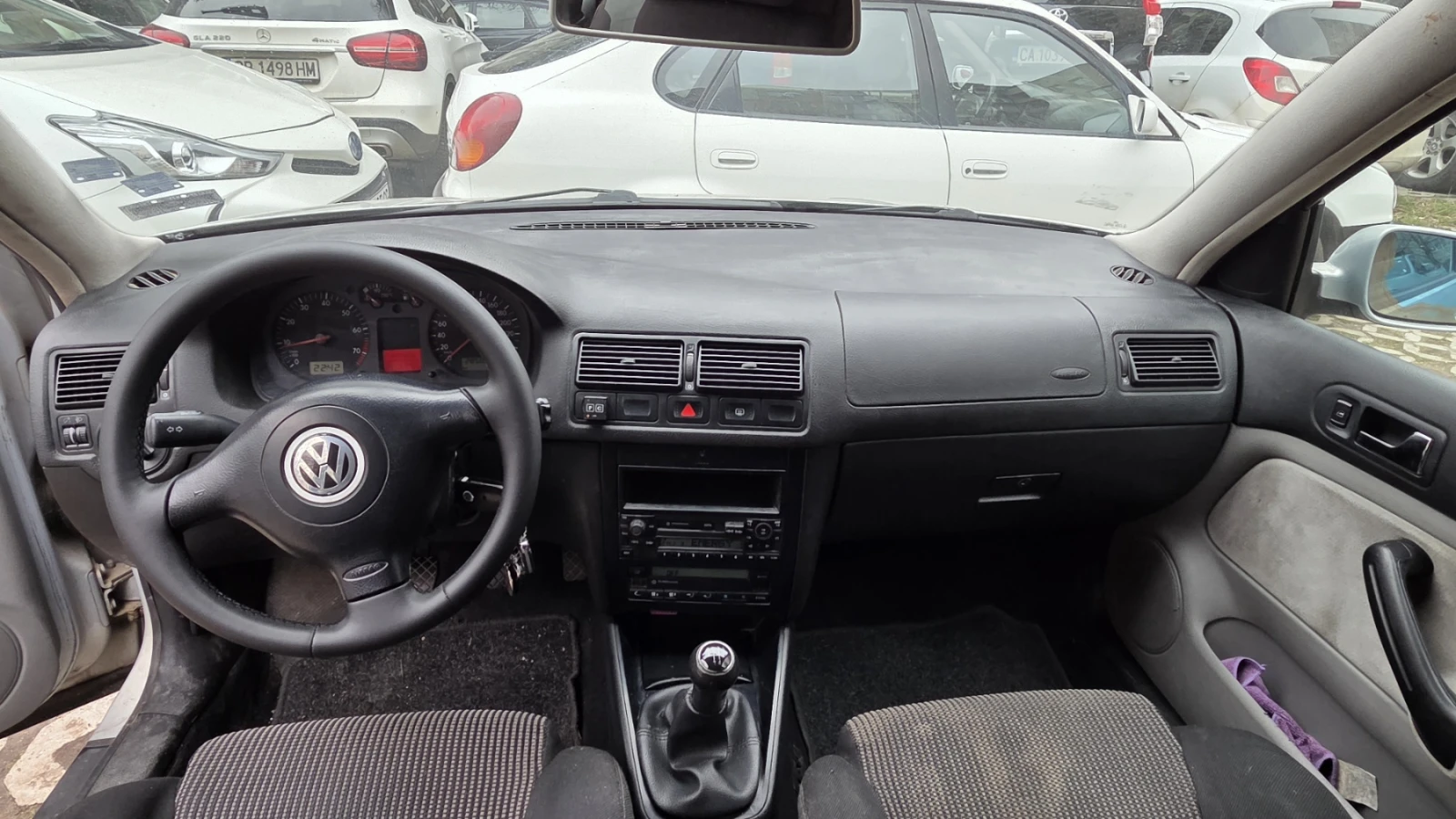 VW Golf 1.6 газ-бензин - изображение 10