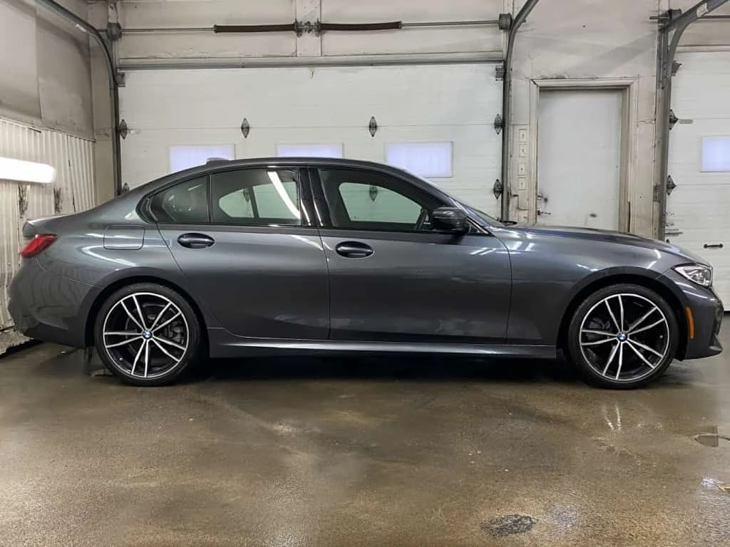 BMW 330 * 330i xDrive * M SPORT + PREMIUM PACKAGE!! * CARF, снимка 6 - Автомобили и джипове - 53847397