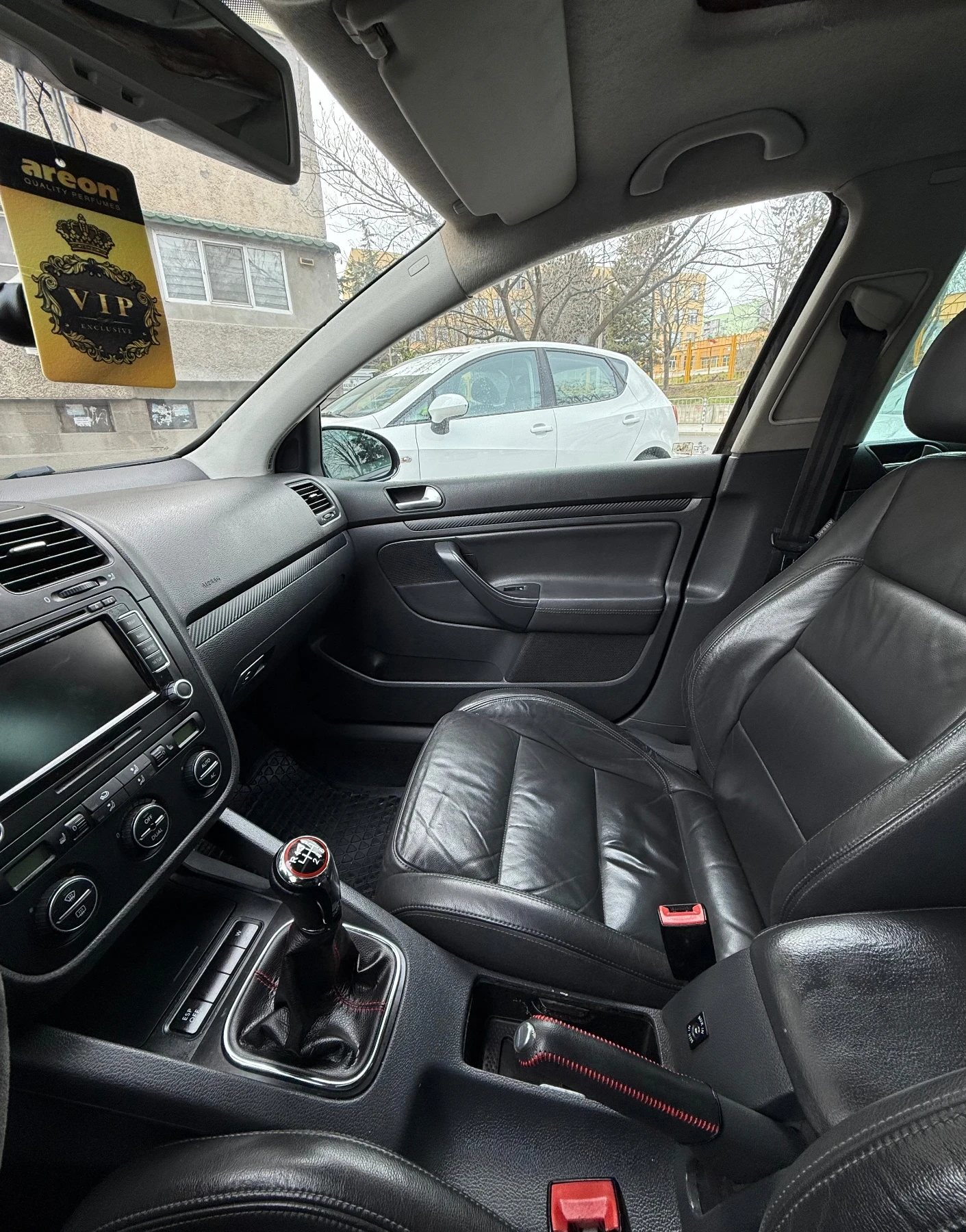 VW Golf, снимка 8 - Автомобили и джипове - 53914841