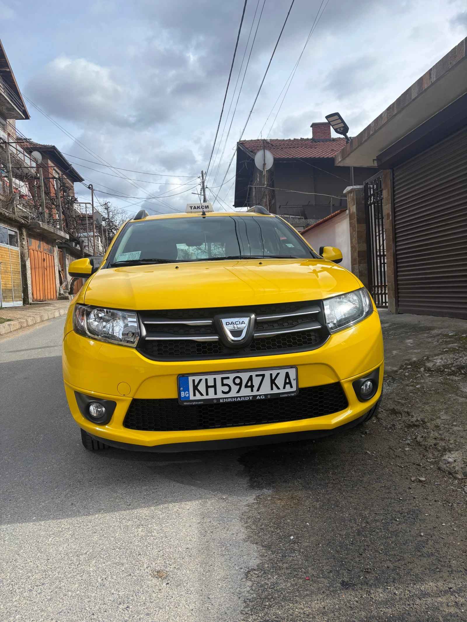 Dacia Logan, снимка 2 - Автомобили и джипове - 54075615