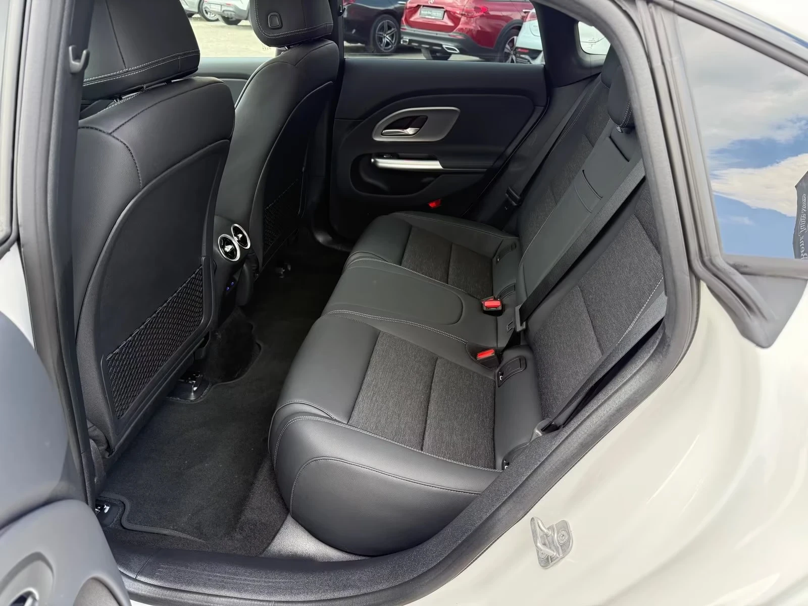 Mercedes-Benz CLA 250 + Advanced Plus Night Drive MultiB 360 W/P PANO | Mobile.bg � ����������� 15