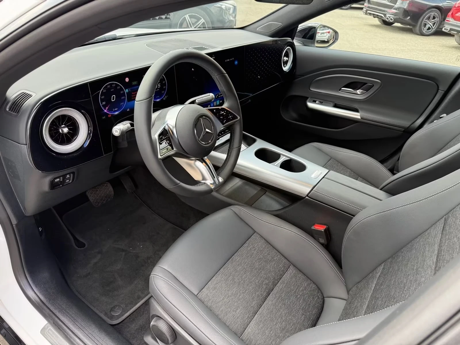 Mercedes-Benz CLA 250 + Advanced Plus Night Drive MultiB 360 W/P PANO | Mobile.bg � ����������� 11