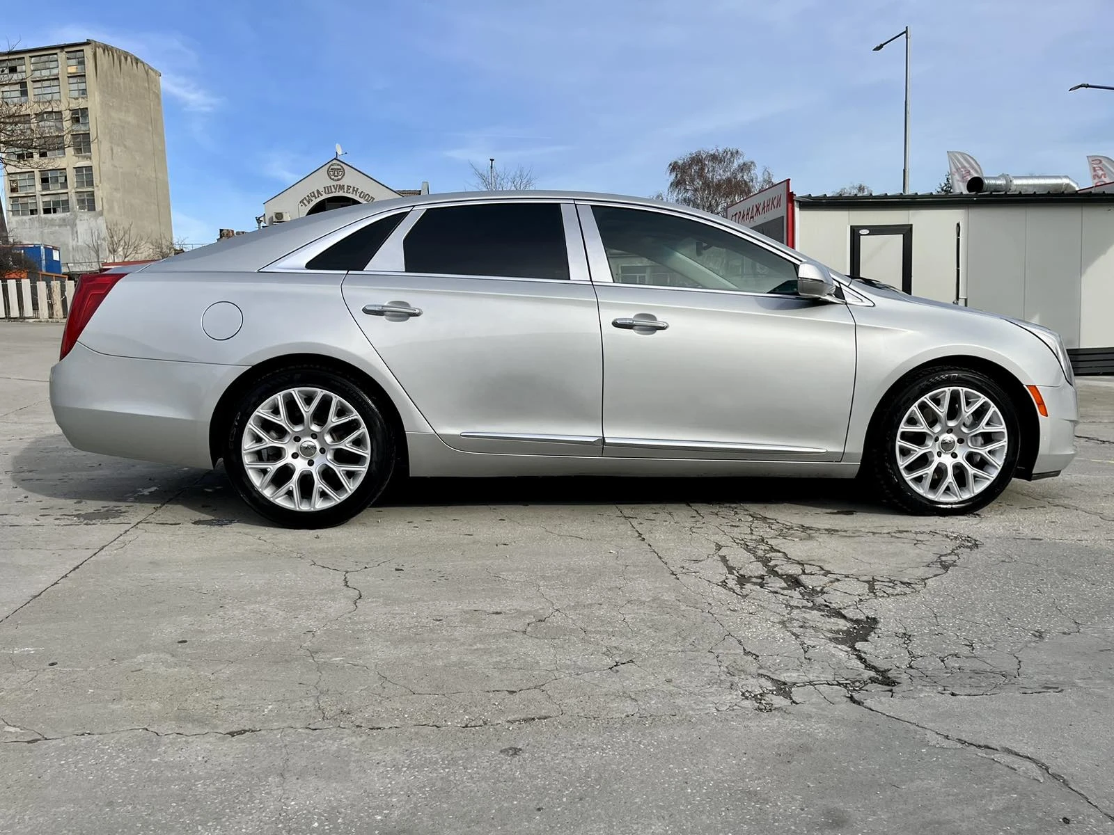 Cadillac XTS 3.6L V6 FWD, снимка 2 - Автомобили и джипове - 54386867