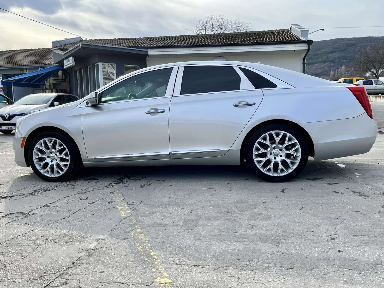 Cadillac XTS 3.6L V6 FWD, снимка 5 - Автомобили и джипове - 54386867