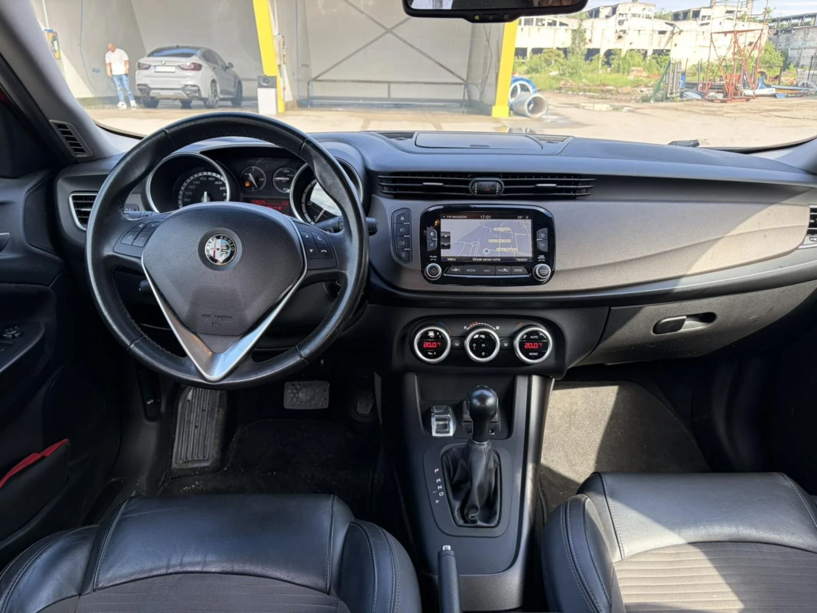 Alfa Romeo Giulietta * АВТОМАТИК * VELOCE * 2.0 JTD 175ps * КОЖА * NAVI, снимка 11 - Автомобили и джипове - 54654846
