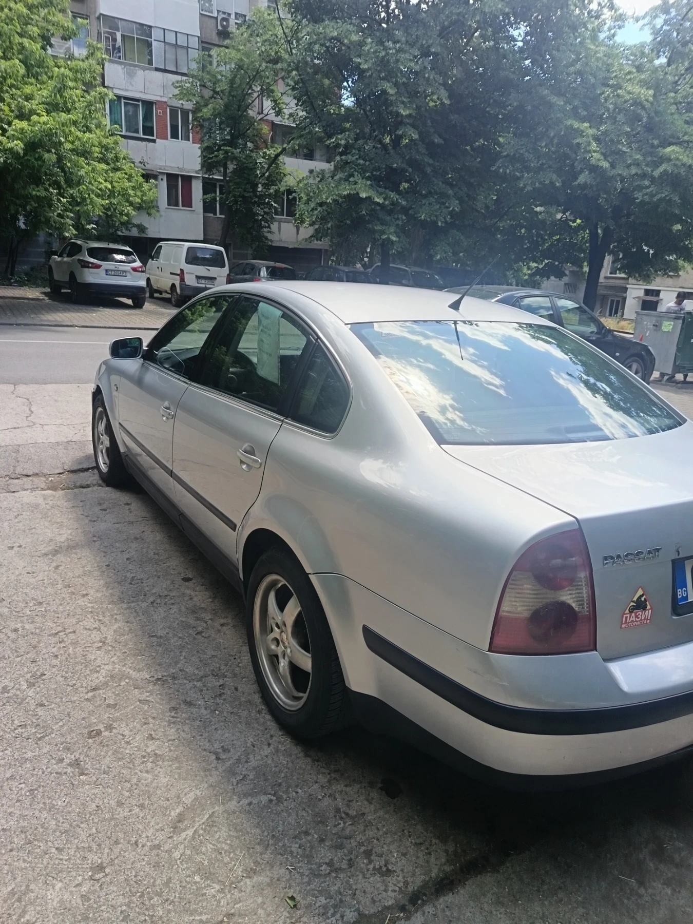 VW Passat 1, 8 Т Газ/Бензин, снимка 3 - Автомобили и джипове - 54743039