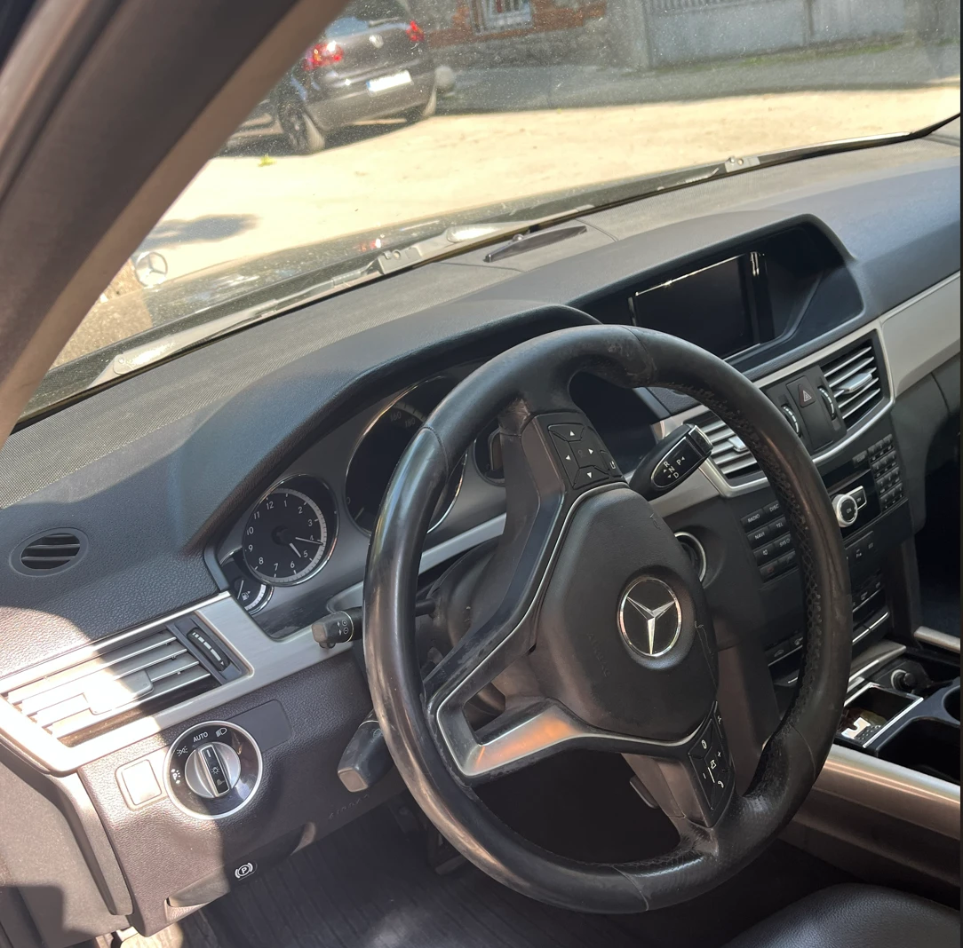 Mercedes-Benz E 250 4 Matic, снимка 6 - Автомобили и джипове - 54939176