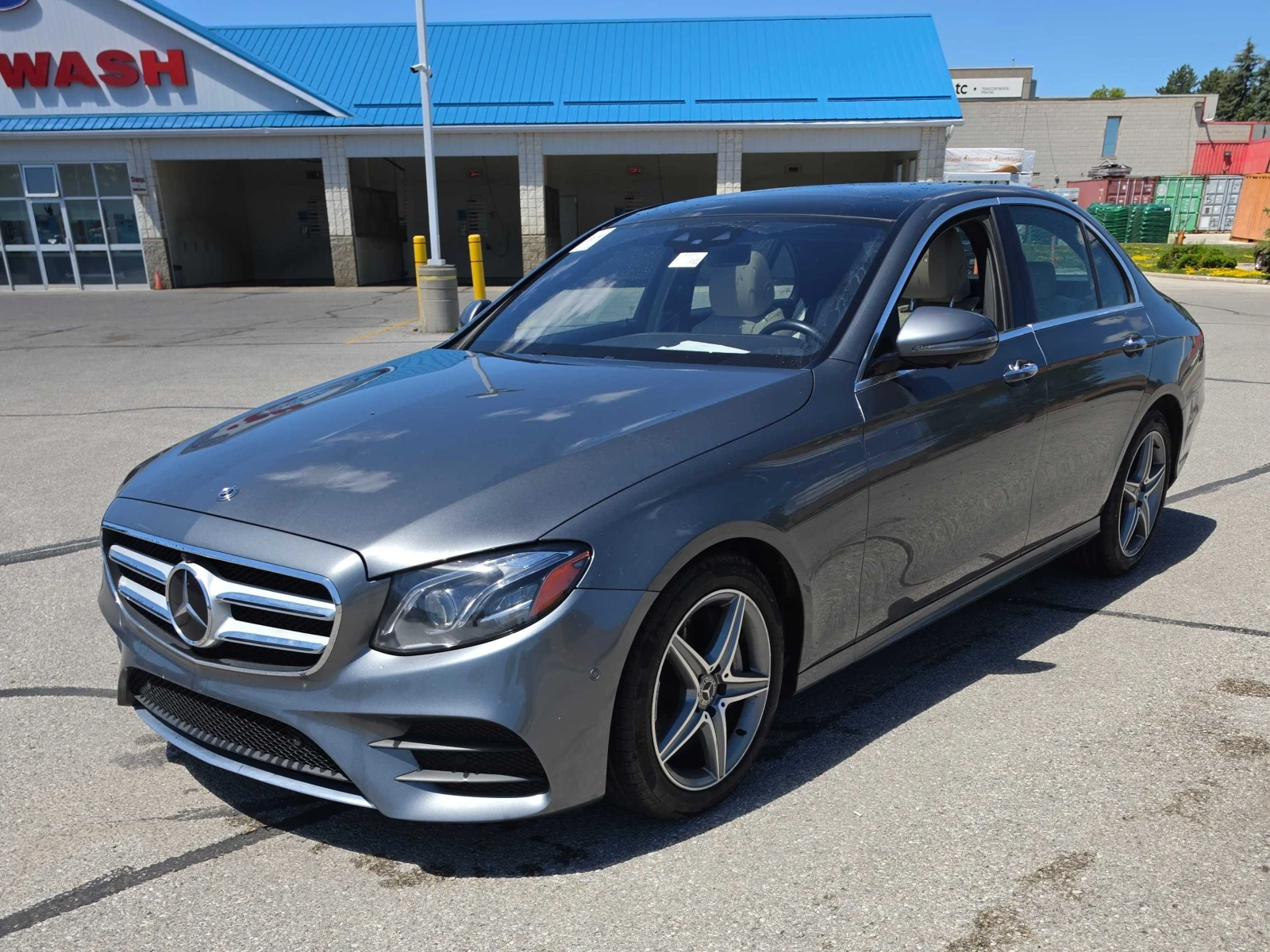 Mercedes-Benz E 400 4MATIC * BURMESTER * CARFAX * АВТО КРЕДИТ * * , снимка 1 - Автомобили и джипове - 55136939