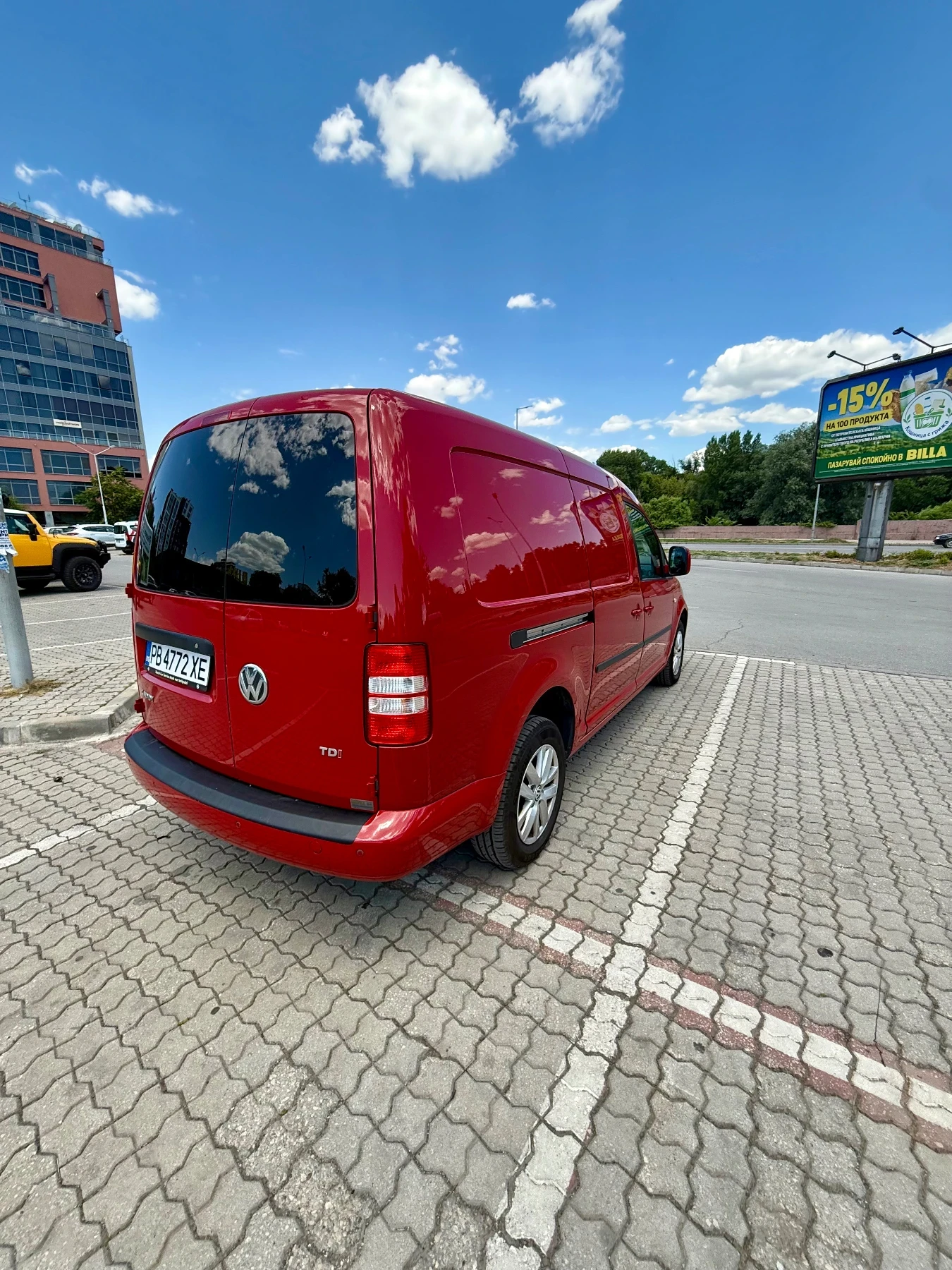 VW Caddy MAXI, снимка 5 - Автомобили и джипове - 55237143
