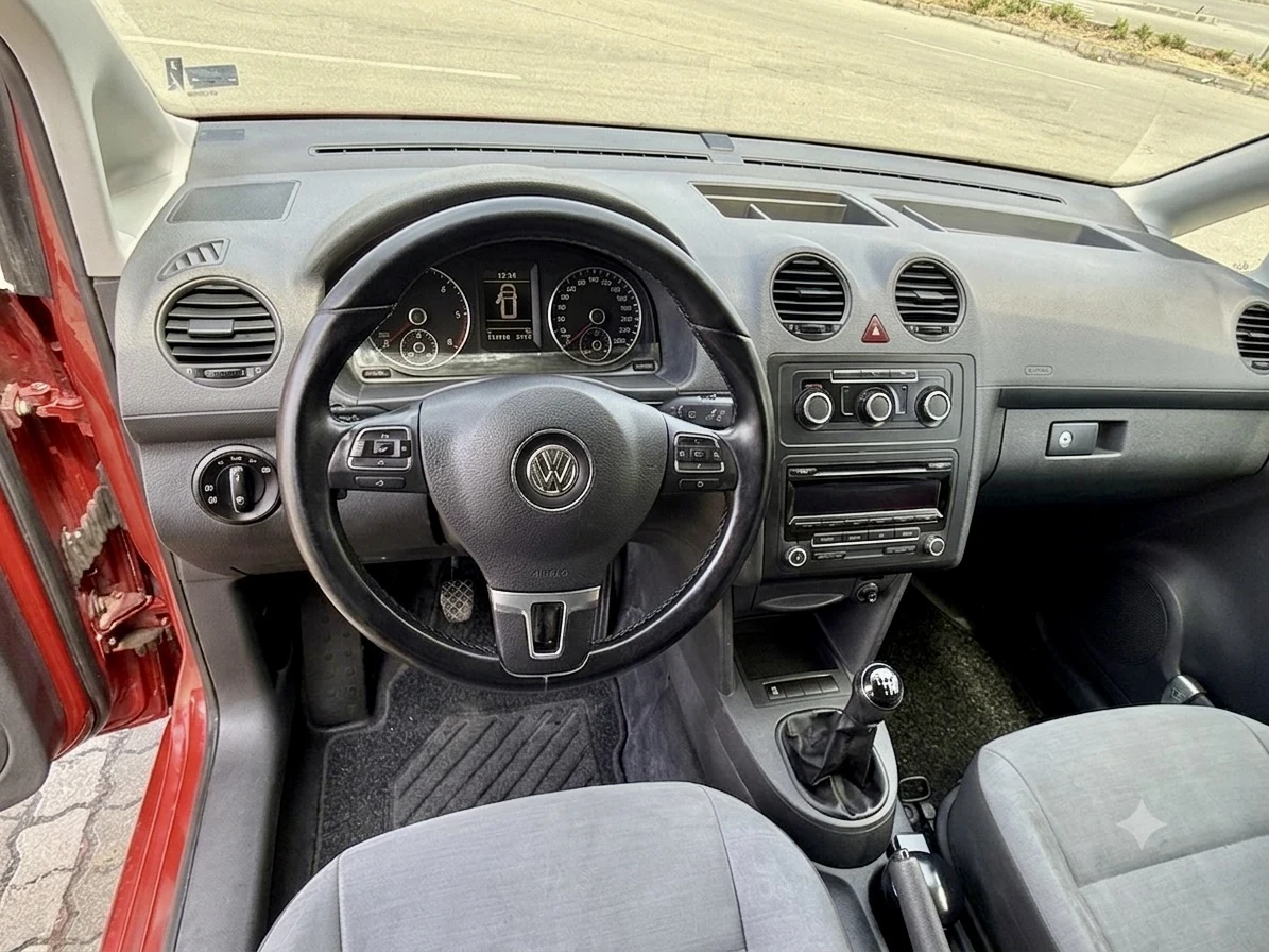 VW Caddy MAXI, снимка 13 - Автомобили и джипове - 55305392