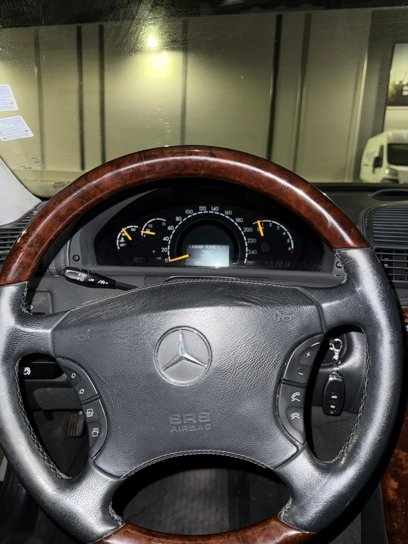 Mercedes-Benz CL 500 Колата е в повече от перфектно състояние. Колата е, снимка 7 - Автомобили и джипове - 55667743