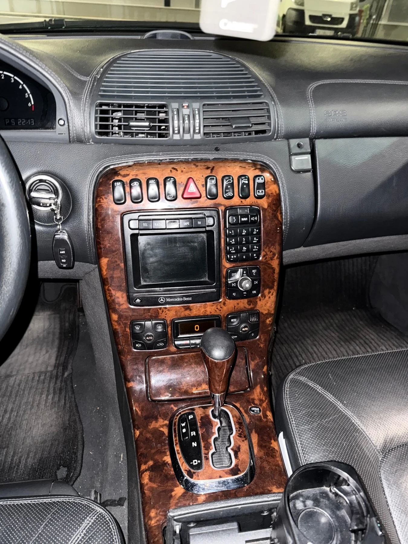 Mercedes-Benz CL 500 Колата е в повече от перфектно състояние. Колата е, снимка 8 - Автомобили и джипове - 55667743