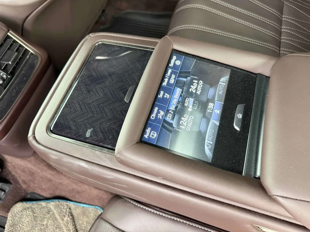 Lexus LS 500 L  CARFAX, снимка 13 - Автомобили и джипове - 55722608