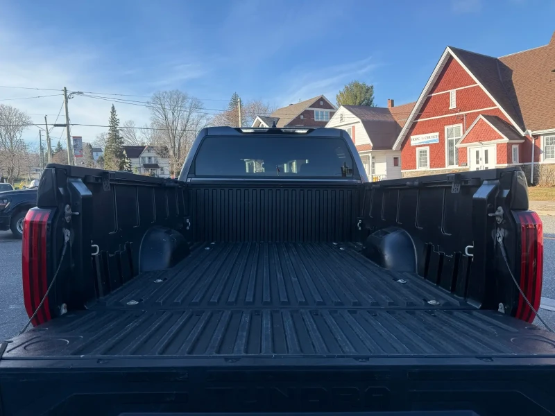 Toyota Tundra SR5 , снимка 4 - Автомобили и джипове - 52644602