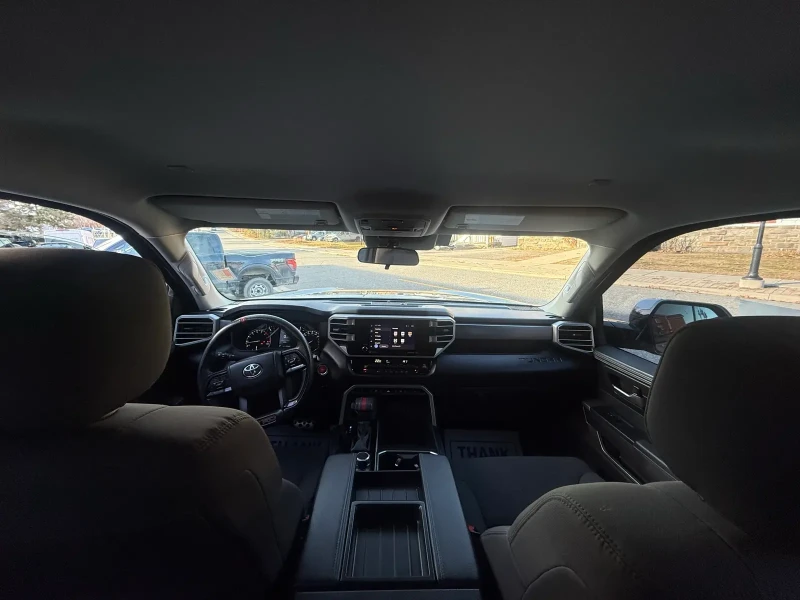 Toyota Tundra SR5 , снимка 7 - Автомобили и джипове - 52644602